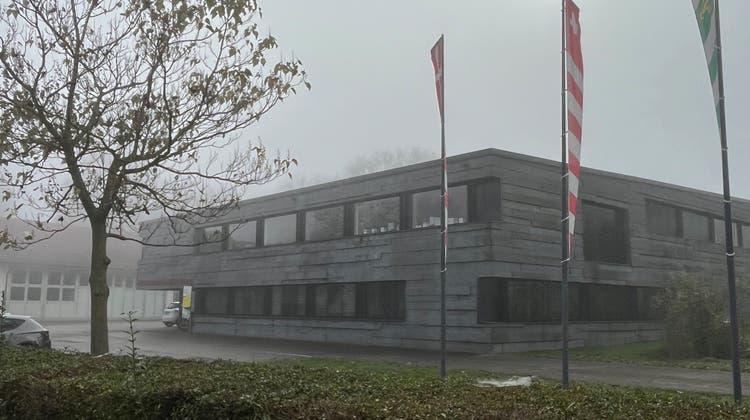 Die Zukunft der Gemeindeverwaltung liegt im Nebel: Die Münsterlinger Stimmberechtigten haben noch keinen neuen Gemeindepräsidenten gewählt. (Bild: Urs Brüschweiler)