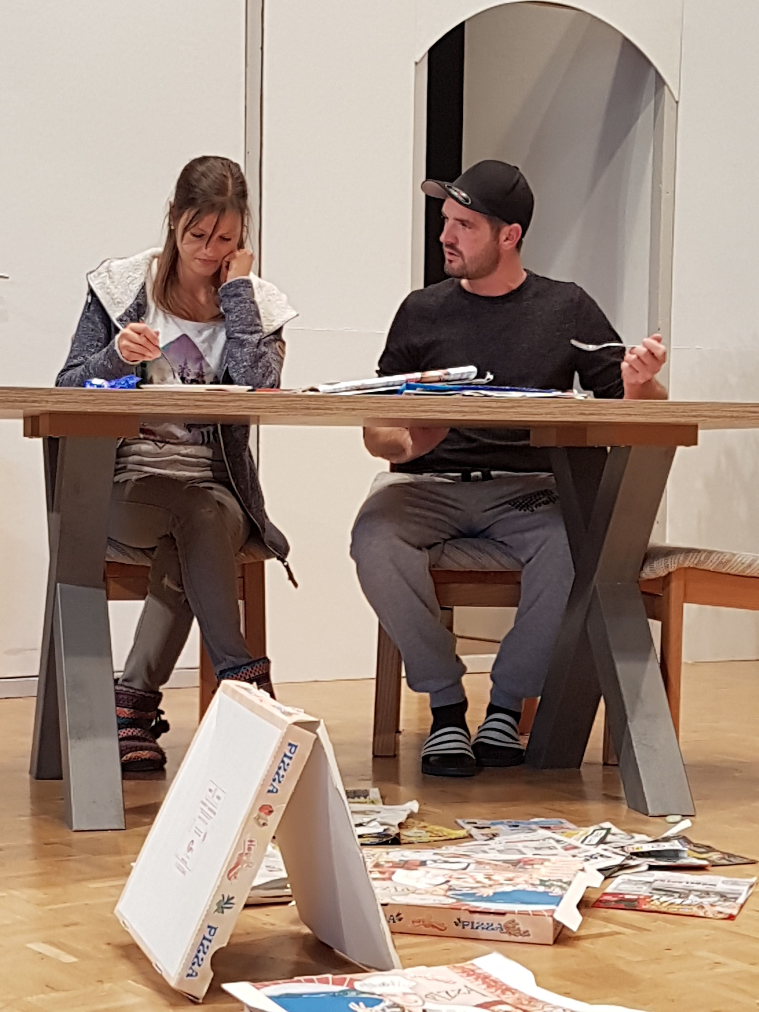 Bözberg: Theatergruppe spielt die Komödie «Ferie vo de Familie»