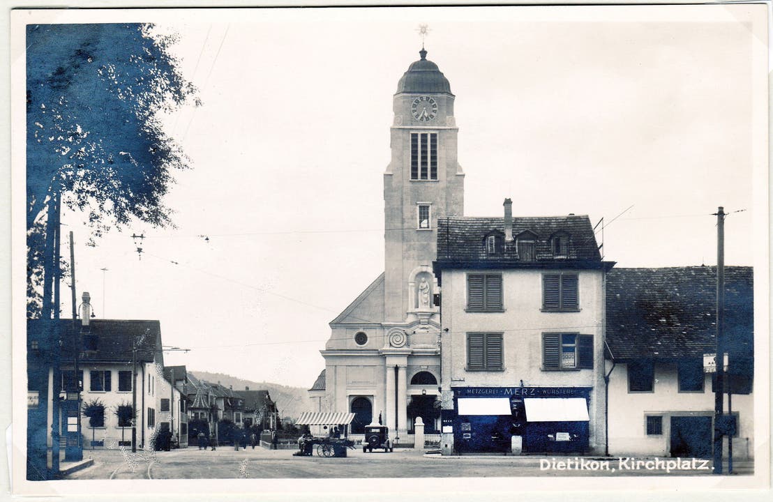Die katholische Kirche St. Agatha in Dietikon im Jahr 1928.