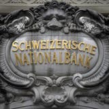 Die Lockerung der Luzerner Schuldenbremse aufgrund unsicherer Ausschüttungen der Schweizerischen Nationalbank kommt bei den Parteien mehrheitlich gut an. (Bild: Anthony Anex / Keystone)