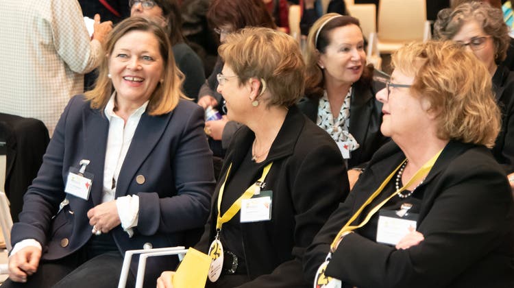 Herbstkonferenz der Nationalen BPW in Uri mit Ständerätin Heidi Z'graggen, Susanne Doehnert, Elisabeth Faehndrich (vorne von links). (Bild: PD)