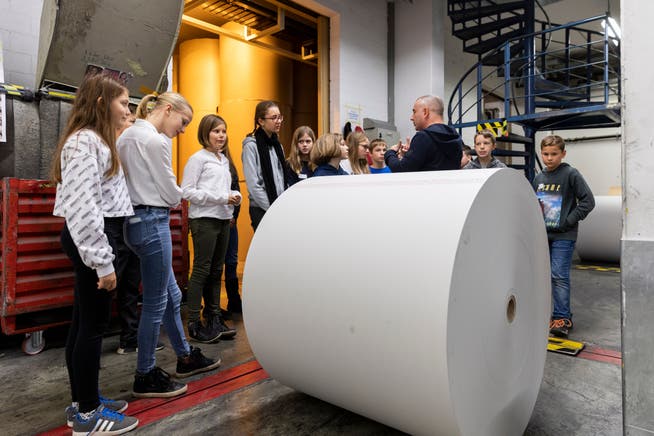 Tons of paper: CH Media continues to print itself, while Ringier, NZZ and others no longer have their own print shops.