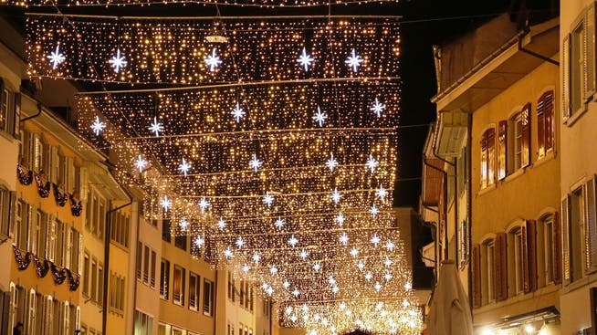 In vielen Baselbieter Gemeinden wird die Weihnachtsbeleuchtung reduziert. So auch in Liestal.