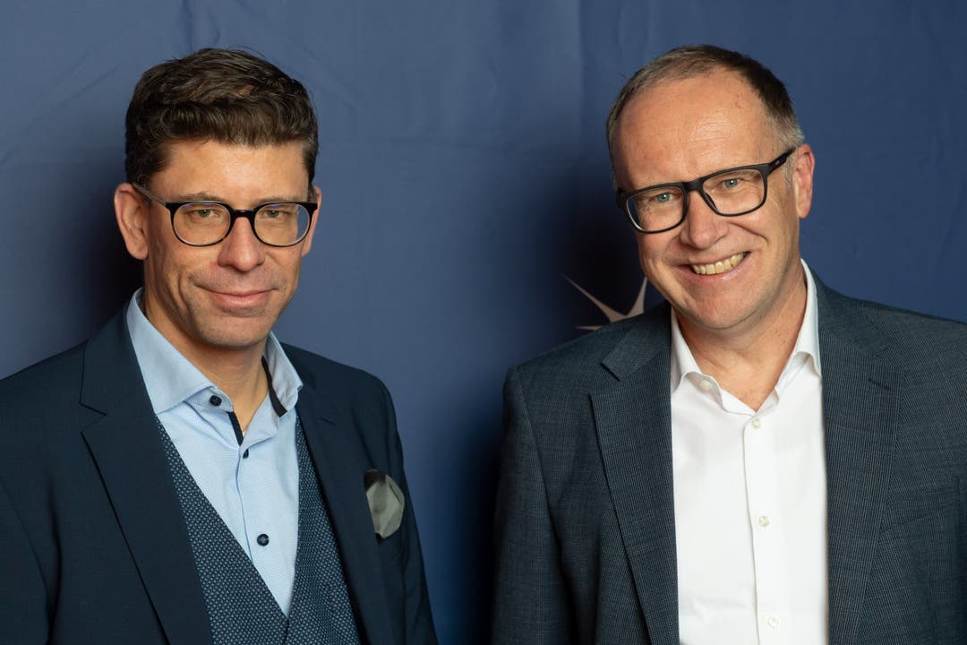 Jérôme Martinu, Chefredaktor Luzerner Zeitung, und Martin Merki, neuer Beirat und Sozialdirektor der Stadt Luzern. 