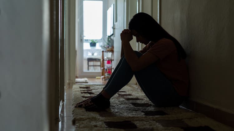 Junge Frauen leiden vermehrt an Angststörungen, Panikstörungen, Essstörungen und Depressionen. (Symbolbild: Getty)
