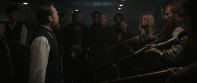 Düster, mysteriös, verwirrend: Alexandre Willaume, Maria Erwolter und Clara Rosager in der lustigen Netflix-Serie