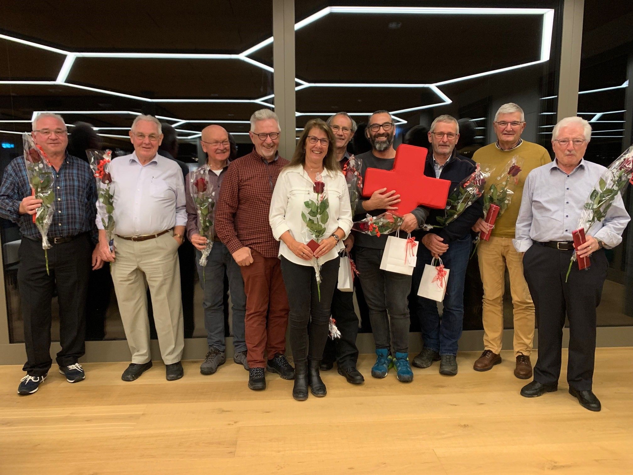 Leserbeitrag - Rotkreuz-Jubilarinnen Und -Jubilare Im Fricktal Geehrt