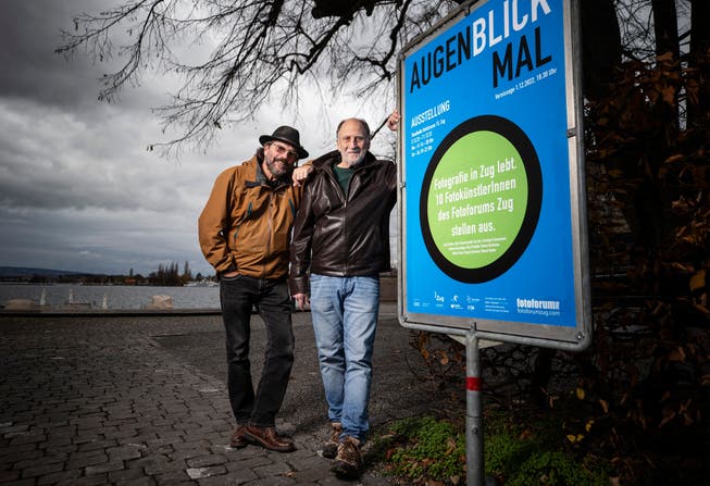 Peter Frommenwiler (links) und Gary Soskin haben das Foto Forum Zug 2019 gegründet. Nun organisieren sie mit dem Verein eine grosse Foto-Ausstellung in der Shedhalle Zug mit dem Titel «Augenblick mal».