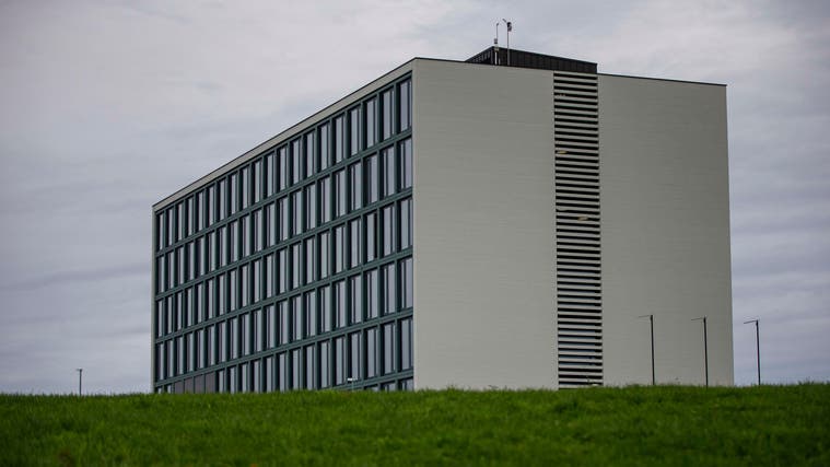 Die Kantonsschule Menzingen hat einer Lehrerin und Ex-Gewerkschaftspräsidentin nach Reklamationen einer Klasse gekündigt. (Stefan Kaiser (15. November 2022))