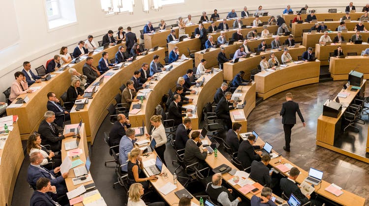 Der Grosse Rat des Kantons Aargau hat am Dienstag erneut zusammengefunden und teilweise hitzige Diskussionen geführt. (Sandra Ardizzone)