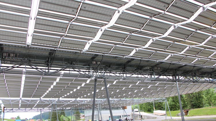 Die Solaranlage Kronberg wurde Mitte 2020 eröffnet. (Bild: Lara Abderhalden/FM1)
