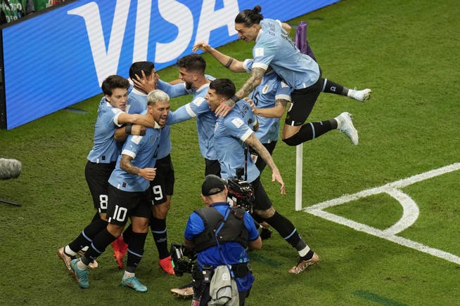 Uruguay ist auf Kurs K.o.-Runde.