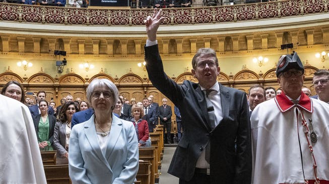 Die neuen Bundesräte Elisabeth Baume-Schneider (SP) und Albert Rösti (SVP).