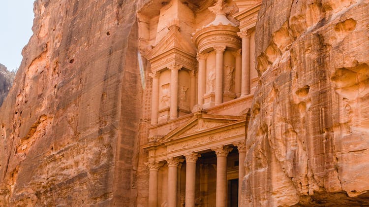 Beliebter Fotospot: das Schatzhaus in der antiken Stadt Petra. (Loren Bedeli/Edelweiss)