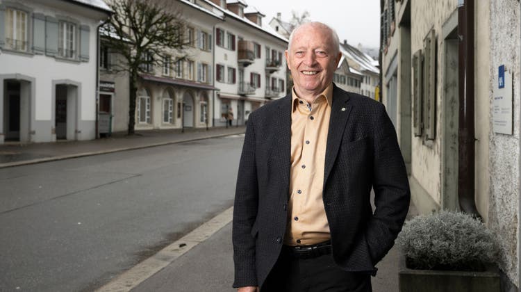 Ein Bad Zurzacher Original geht in Pension: Josef Haus übergibt die Agentur an der Hauptstrasse per Ende Jahr seinem Nachfolger. (Alex Spichale)