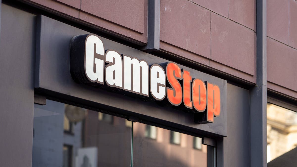La catena di negozi italiana rileva la filiale svizzera di Gamestop