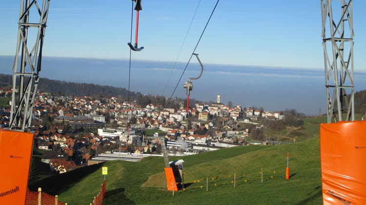 Auch am Bischofsberg ob Heiden fehlt der Schnee, sodass der Skilift bis auf weiteres stillsteht. (Bild: PE)