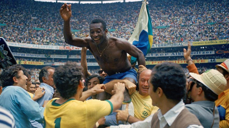 Die brasilianische Fussballlegende Pelé ist im Alter von 82 Jahren gestorben. Das bestätigte sein Agent Joe Fraga am Donnerstag. (Alexander Zemlianichenko / AP)