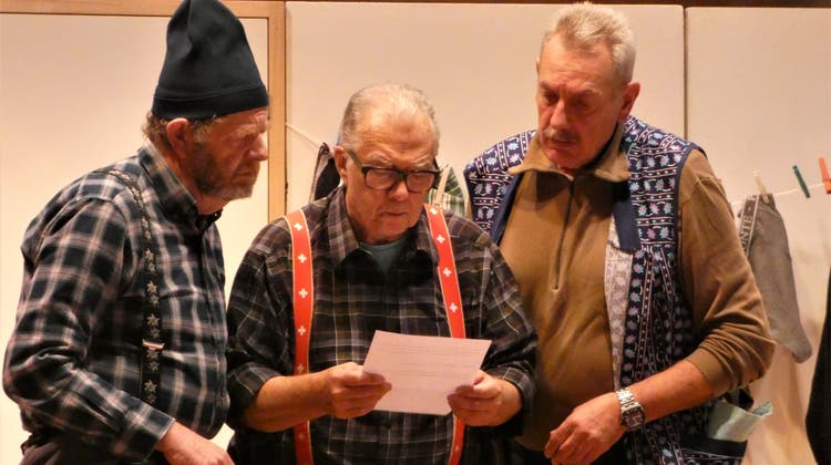 Die Schauspieler des Seniorentheaters probten im vergangenen Dezember das neue Stück «Lieber ledig und frei». (Bild: Ina Wiedenmann)