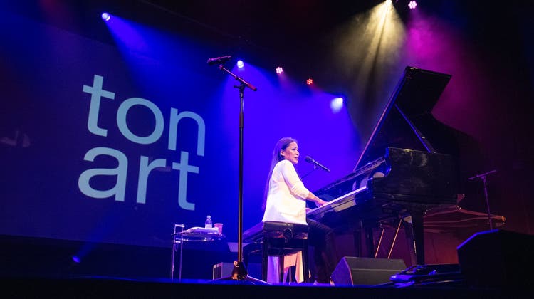 Rose Ann Dimalanta am Klavier. Ab diesem Jahr kommt das Festival mit neuem Konzept daher. (Bild: Florian Arnold)
