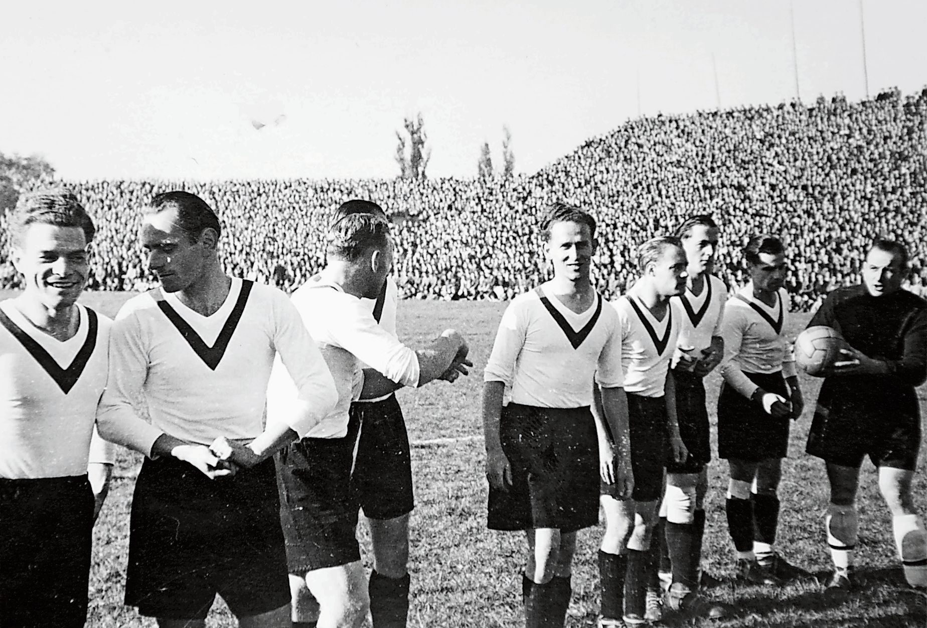 Historische Verbindung zwischen dem FCSG und Bayern München.