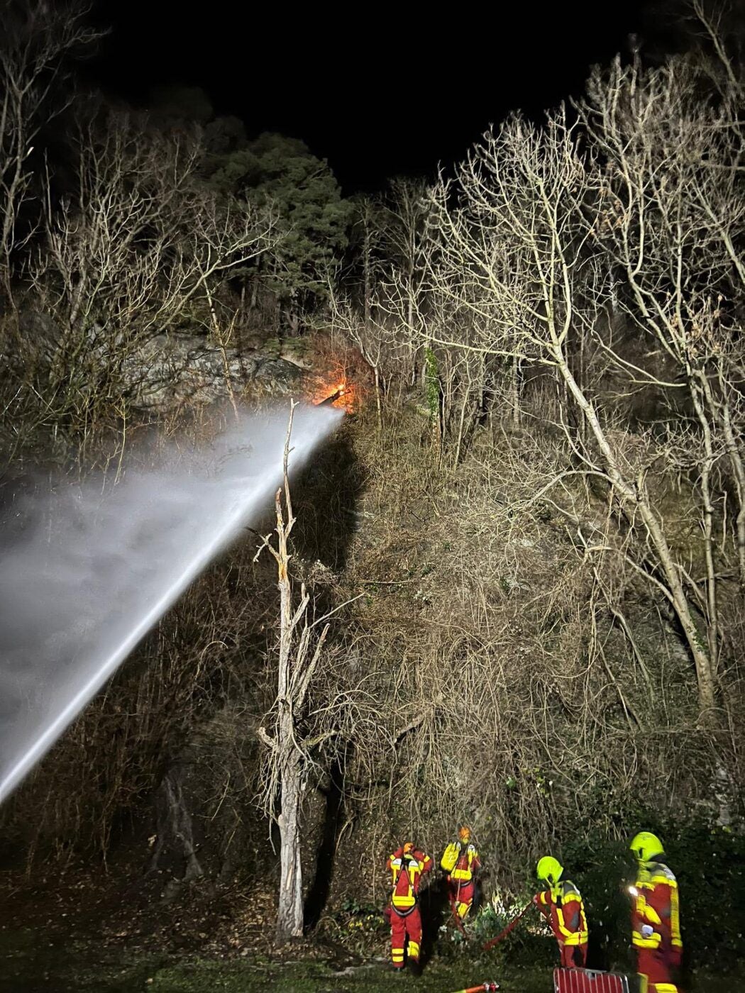 Die Feuerwehr Stand Beim Jahreswechsel Beinahe Im Dauereinsatz