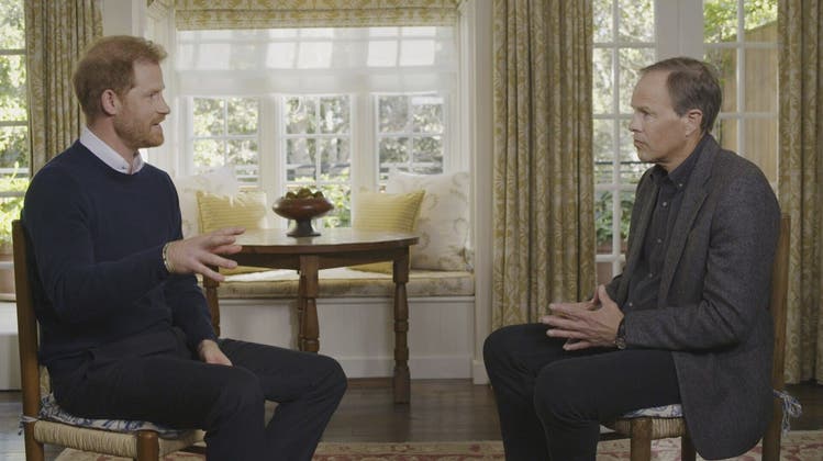 Prinz Harry im Interview mit dem Kommerzsender ITV. (Harry: The Interview On Itv1 And / AP)