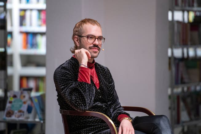 Kim de l’Horizon: die aktuelle Lichtgestalt der nationalen Literaturszene kommt nach St.Gallen.