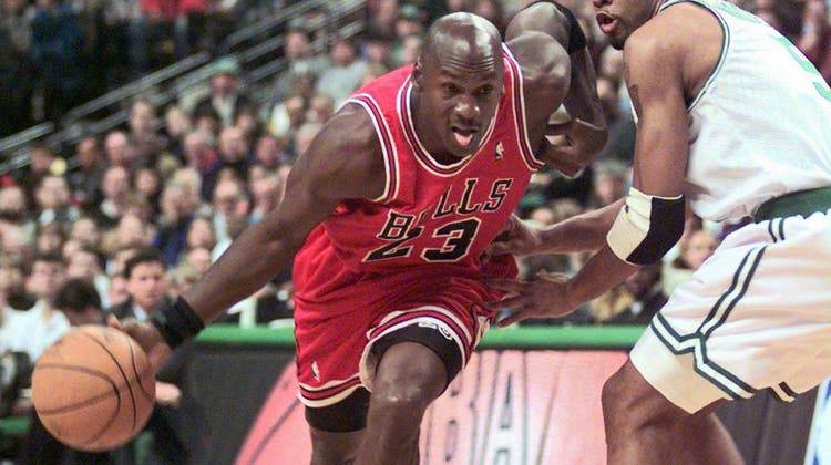 23: Die Nummer von Basketballer Michael Jordan. (AP)