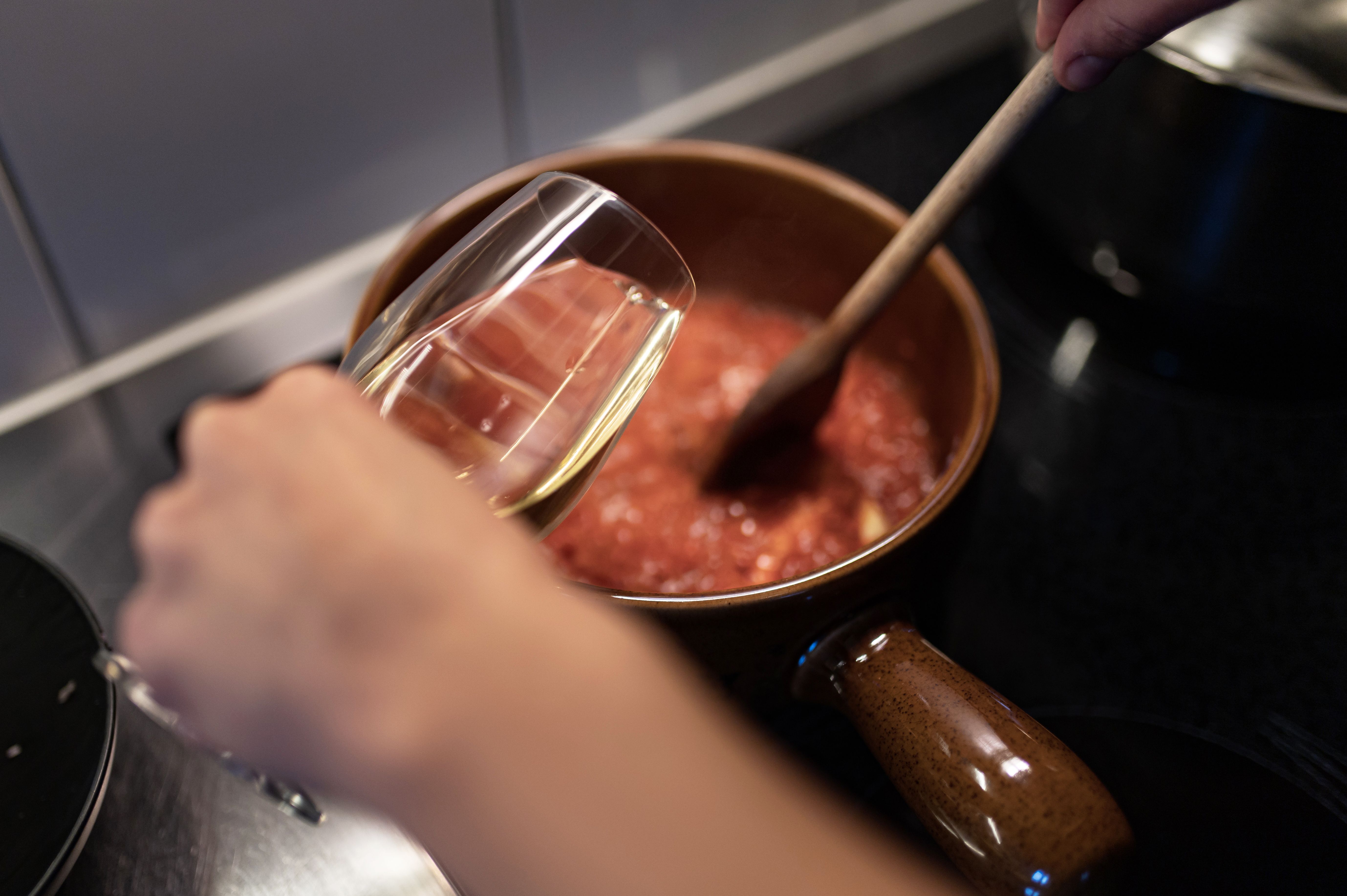 Fondue einmal anders: So gelingt das perfekte Tomatenfondue