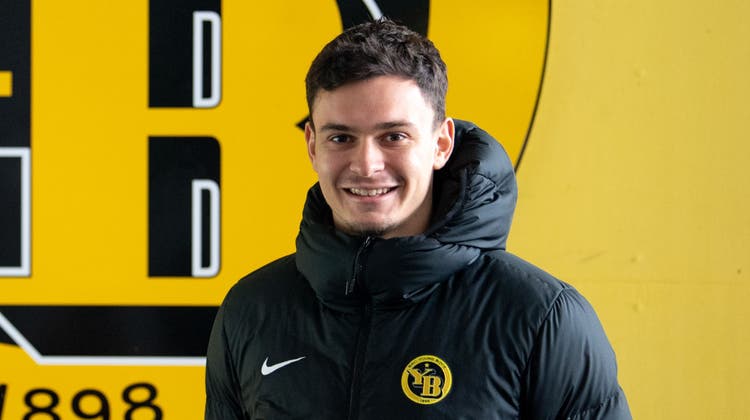 Lächeln für Bern: Noch ist Fabian Rieder, 20, YB-Spieler. Bis zum Meistertitel im Sommer? Oder verlässt er die Hauptstadt doch früher? (Claudio De Capitani / freshfocus)