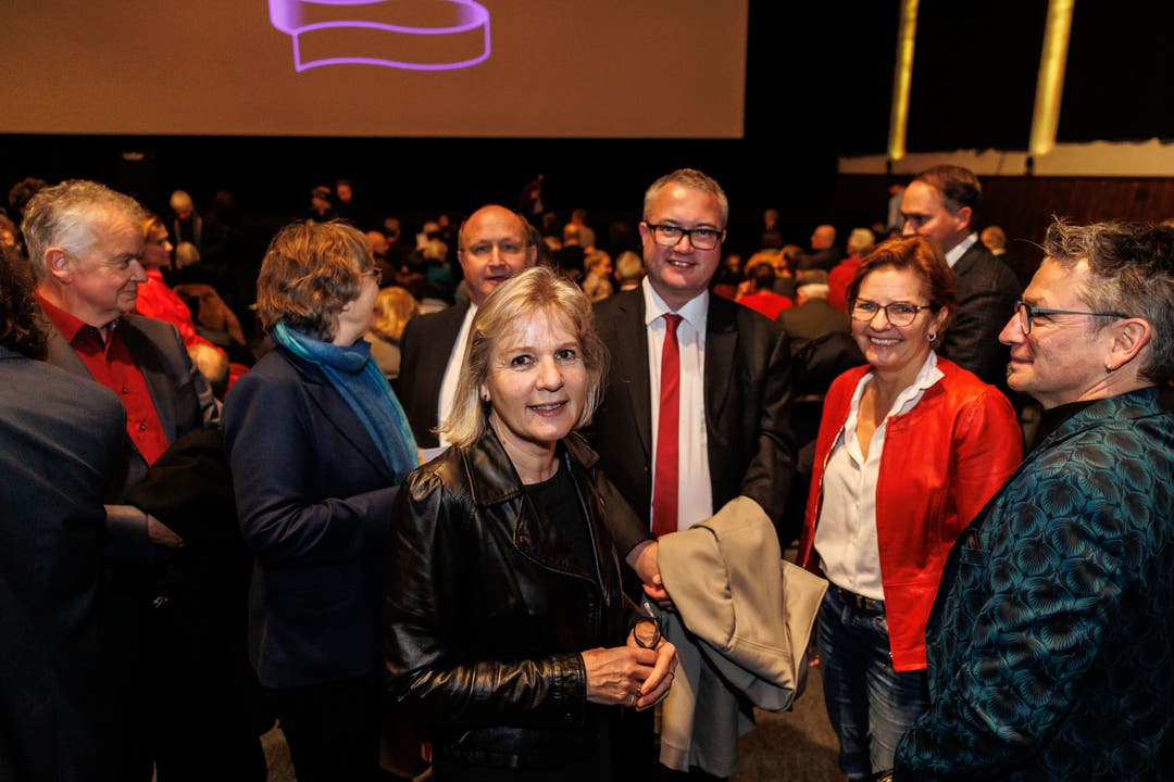 Die Regierungsräte Peter Hodel (hinten), Brigit Wyss und Remo Ankli mit der Solothurner Stadtpräsidentin Stefanie Ingold.