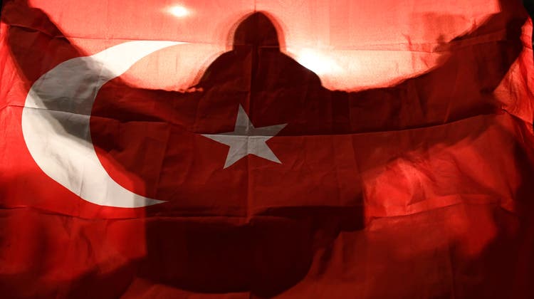 Der Geheimdienst hat einen langen Arm: Türkische Regimegegner müssen damit rechnen, auch im Ausland bespitzelt zu werden. (Bild: Dylan Martinez/Reuters)