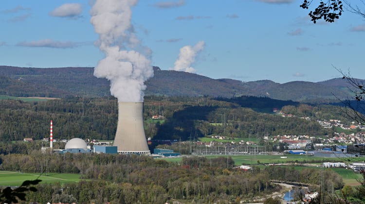 Die Standesinitiative würde auch verlangen, dass die bestehenden Kernkraftwerke (im Bild Gösgen) weiter betrieben werden. (Bild: Bruno Kissling/ Oltner Tagblatt)