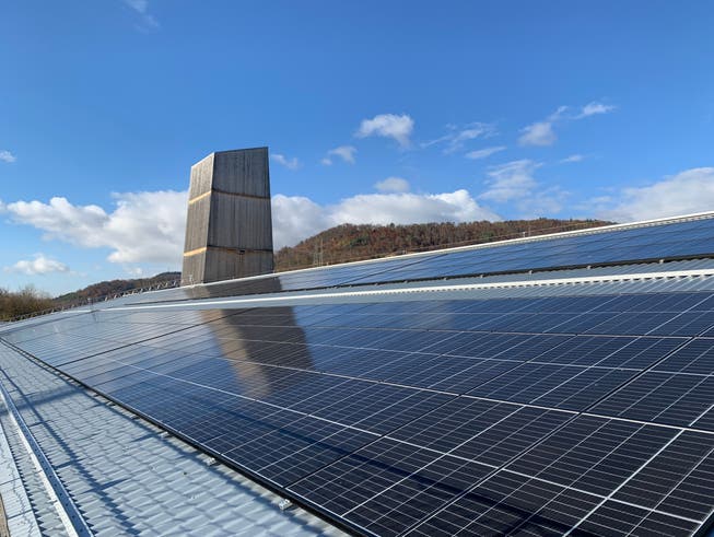 Das Energiegesetz, das eine Pflicht für Solaranlagen vorsieht, ist Teil der kantonalen Klimastrategie, zu welcher nun auch die Juso Stellung nimmt.