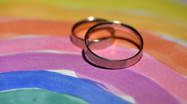 Der erwartete Ansturm auf Trauungstermine für gleichgeschlechtliche Paare blieb bisher aus. (Ralf Hirschberger)
