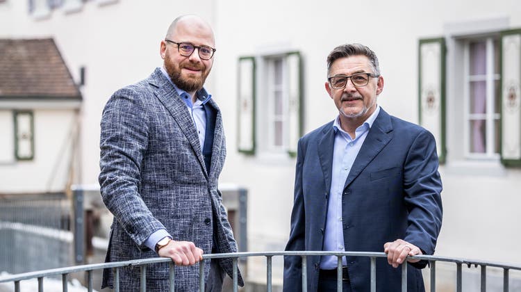 Fabrizio Misticoni (Grüne), links, und Urs Koch (FDP) kandidieren als Finanzvorsteher der Stadt Sursee. Die Wahl findet am 26. Februar statt. (Bild: Patrick Hürlimann (Sursee, 24. Januar 2023))