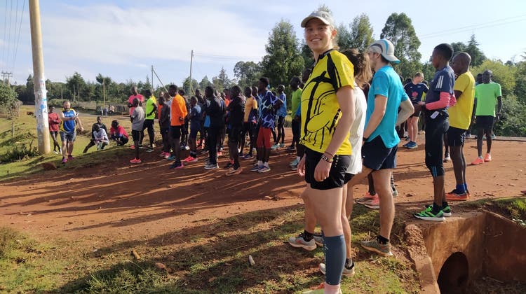 Die Urner OL-Läuferin Deborah Stadler in Kenia. (Bild: PD/Florian Howald)