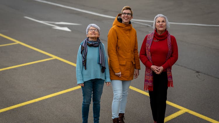 Märchenerzählerin Carola Schaad, Diakonin Flavia Hüberli und Renata Egli-Gerber vom Open Place. (Bild: PD)