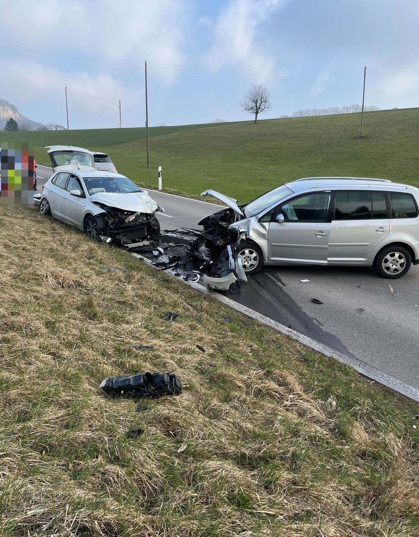 Wisen: Autos Prallen Seitlich-frontal Zusammen – Zwei Verletzte