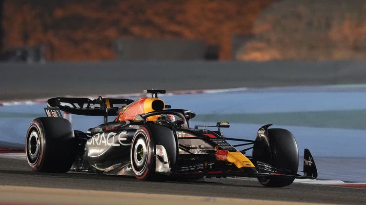 Fernando Alonso fährt in Bahrain aufs Podest. (Frank Augstein / AP)
