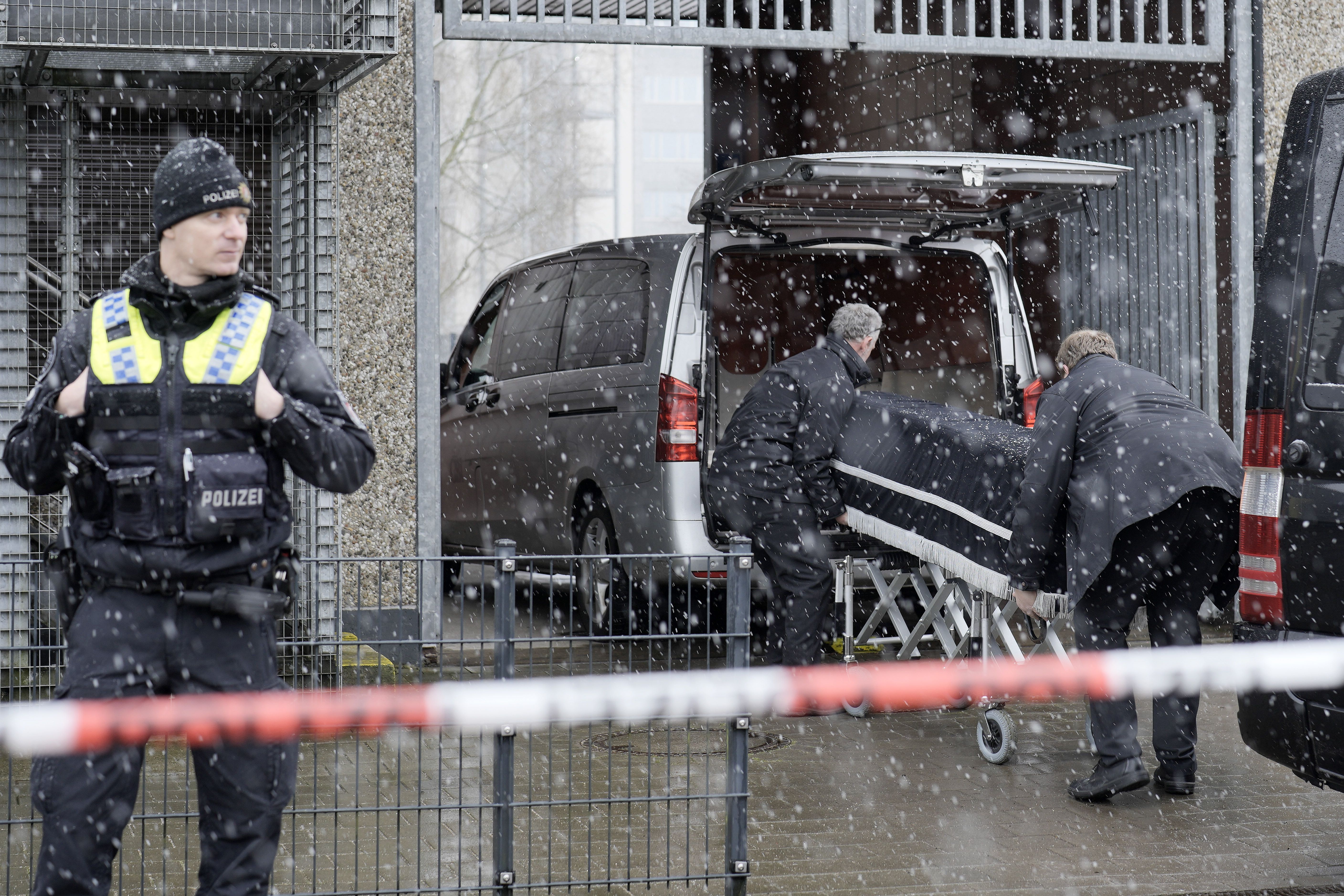 Amoklauf In Hamburg: War Der Täter Psychisch Auffällig?