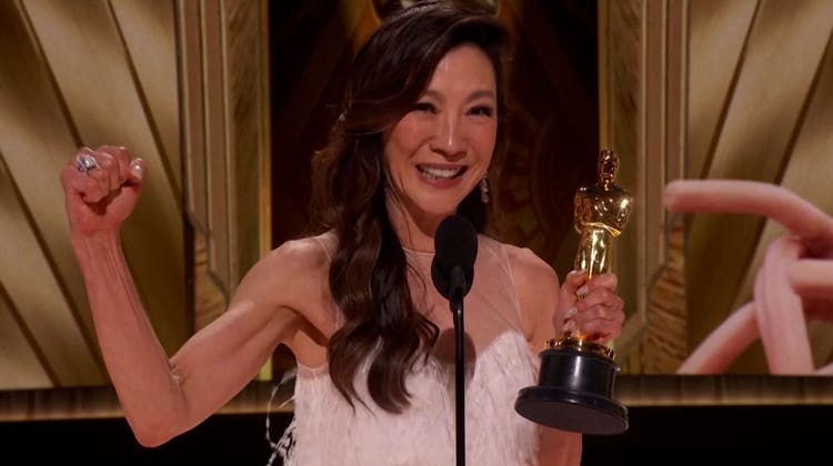 «Ein Zeichen der Hoffnung»: Michelle Yeoh schreibt als beste Hauptdarstellerin Oscar-Geschichte