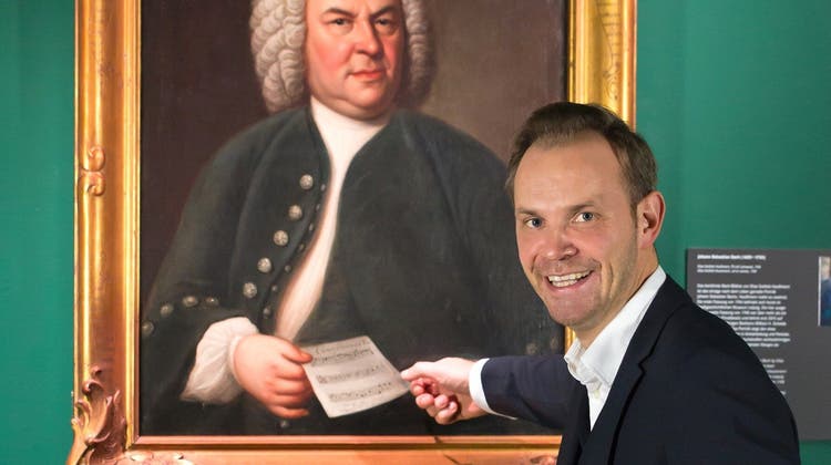 Johann Sebastian Bach hat ein Musikerleben lang fleissig und genial «geliefert» – der Leipziger Bachforscher Michael Maul dankte ihm dafür beim Kantatenkonzert in Trogen mit einem Huldigungsbrief. (Bild: Bachfest Leipzig)