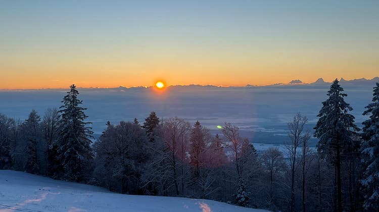 Sonnenaufgang im Winter, aufgenommen vom SAC-Clubhaus Grenchenberg aus. (Bild: zvg)