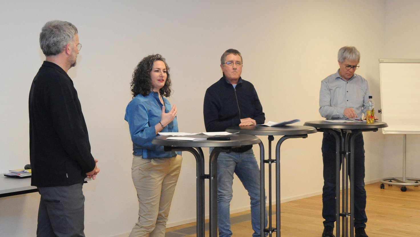 Kantonsrat Jens Weber (SP), Lisa Roth (parteilos), Stefanus Bertsch (SP) und Andreas Welz (FDP). (Bild: Astrid Zysset)