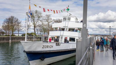 Das Motorschiff «Zürich» lief erstmals seit Jahren wieder in Bregenz ein. (Bild: Raphael Rohner)