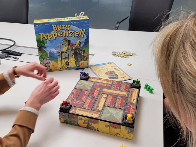Die Redaktion testet das Spiel «Burg Appenzell».