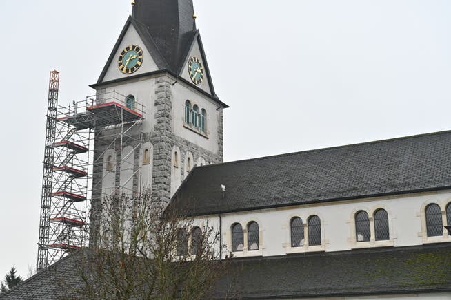 Katholische Kirche: Schlagwerk und Turmuhr sind nach der Sanierung exakt auf Ostern wieder bereit. 