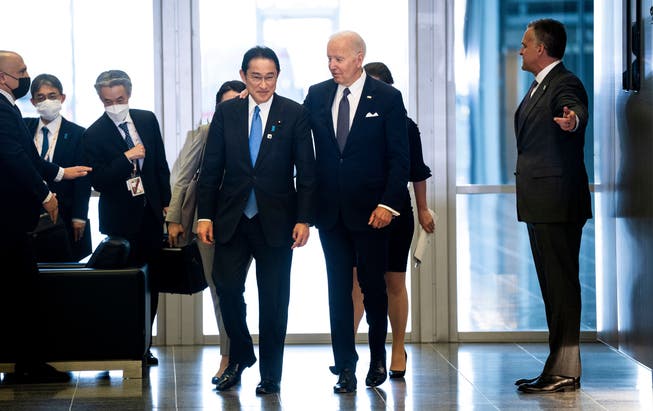 Die G7-Staaten haben sich mittels Brief an den Bundesrat gewandt. Im Bild der amerikanische Präsident Joe Biden (rechts) und der japanische Premierminister Fumio Kishida.